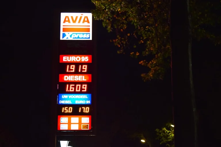 Augusti kütusehind: stabiilne tase, kuid nafta kõigub