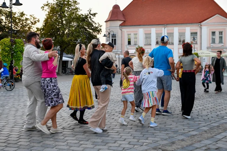 Festival tõi Paidesse rahvahulga ja muutis linna rütmi