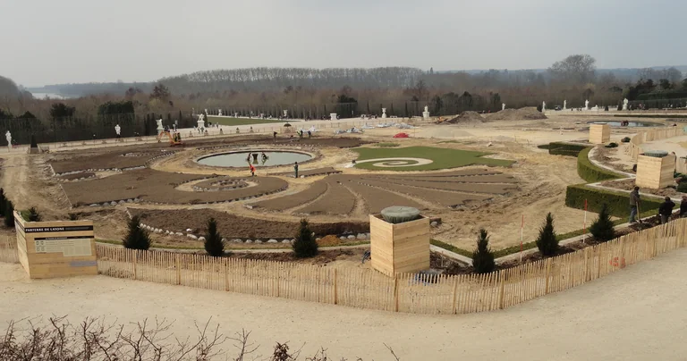 Versailles’ lossi pargi Latona bassein