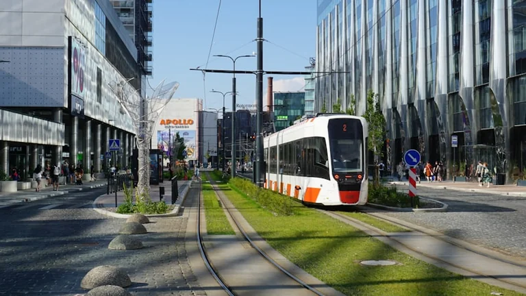 Tallinna ühistransport täna: kontrolli liini enne sõitu