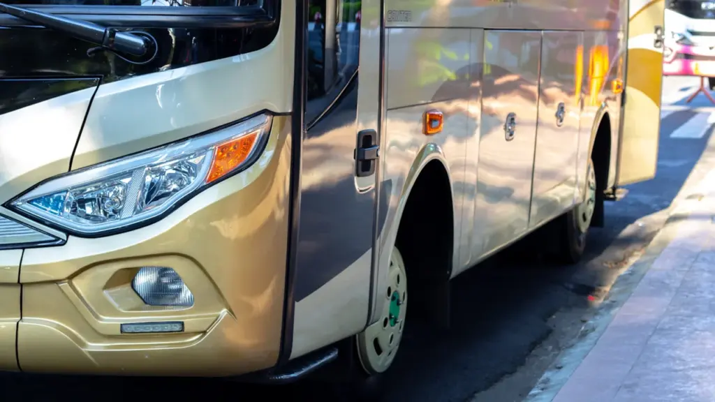 Kuidas arvutada auto, ühistranspordi ja ühise sõidu nädalakulu?