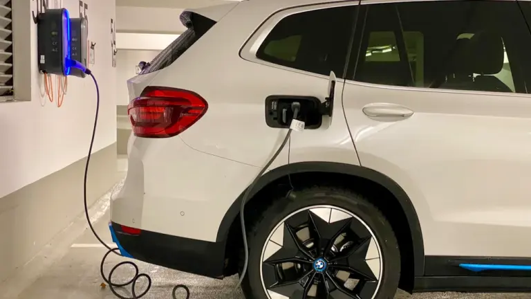 Kuidas arvutada bensiini, diisli ja elektriauto sõidukulu